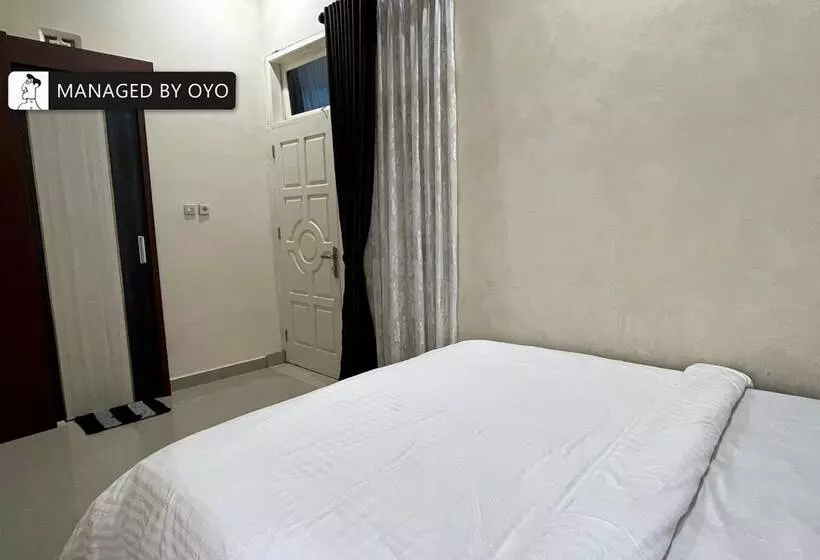 هتل Oyo 93669 Gandaria Guest House