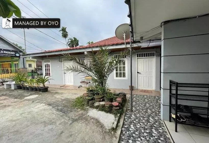 هتل Oyo 93669 Gandaria Guest House