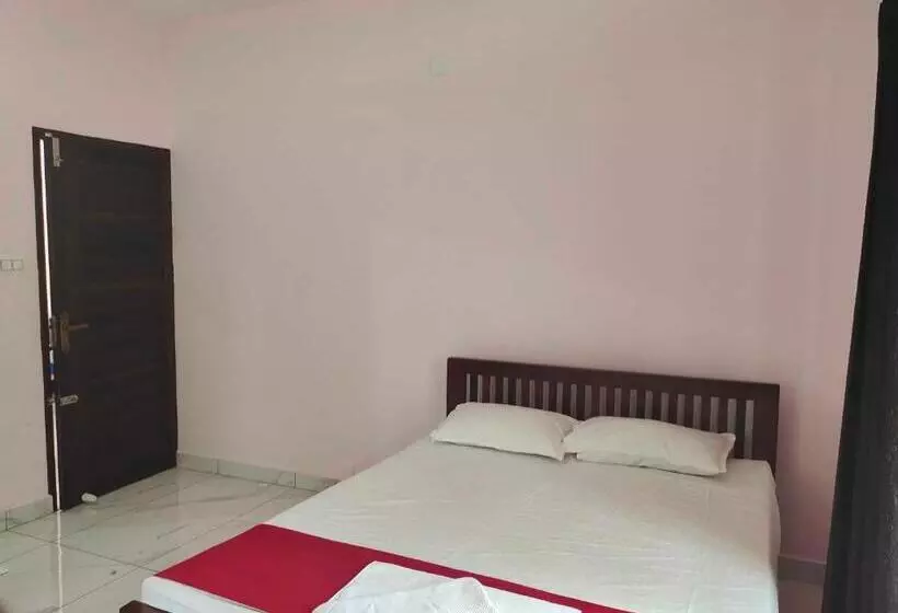 هتل Oyo Abriz Inn