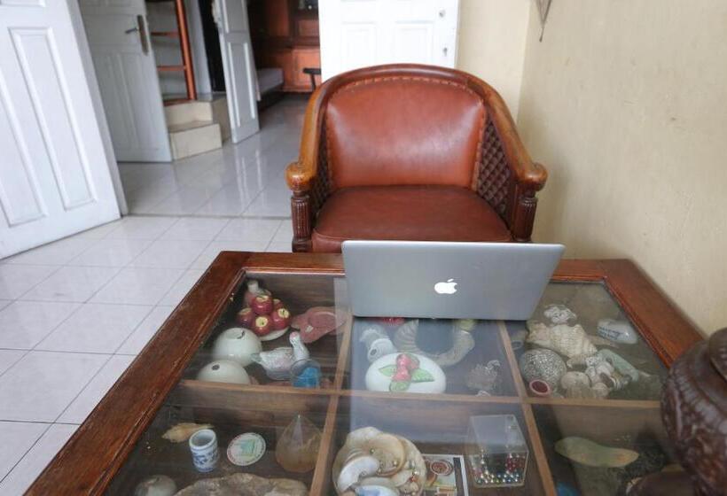 酒店 Spot On 93610 Syariah Homestay