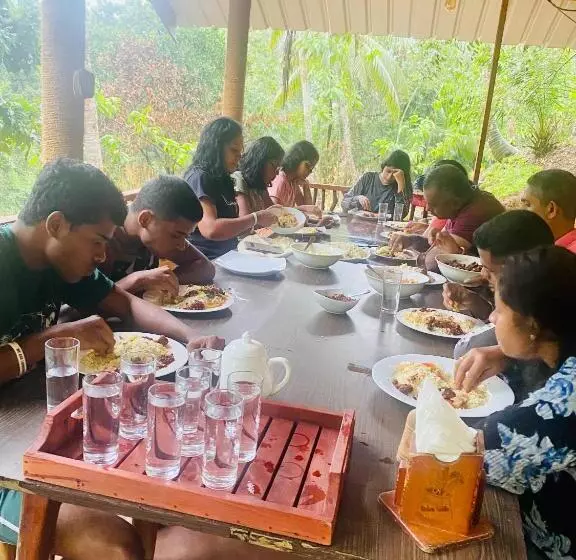 Hotelli The Rainforest Hideaway