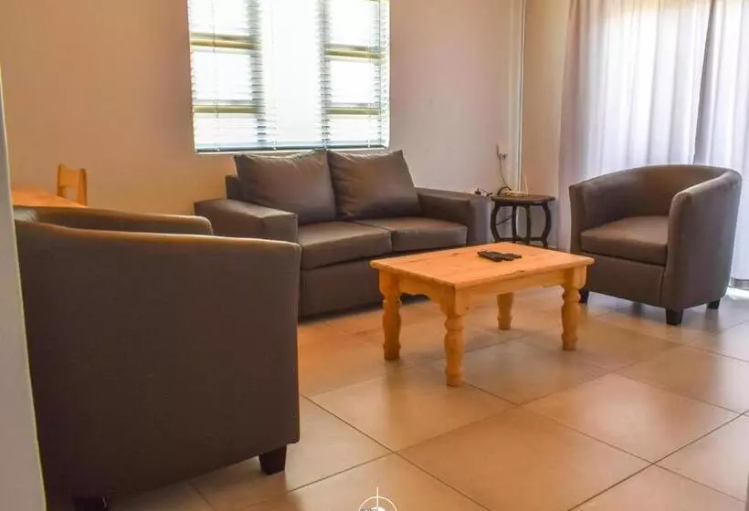 پانسیون Destiny Self Catering