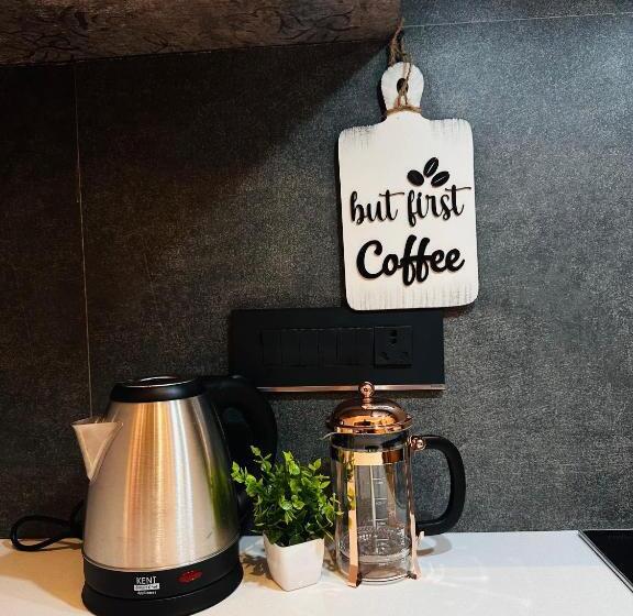 پانسیون Yourhomely Studio