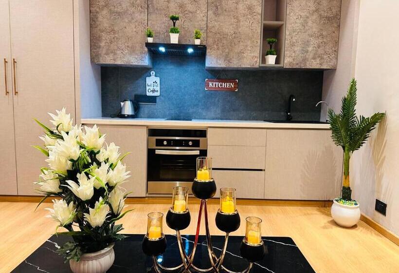 پانسیون Yourhomely Studio