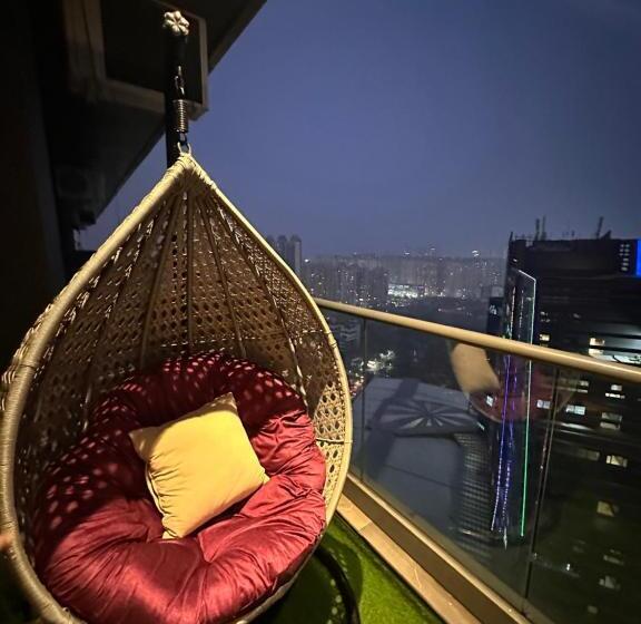 پانسیون Yourhomely Studio