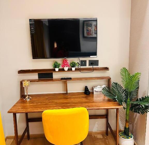 پانسیون Yourhomely Studio