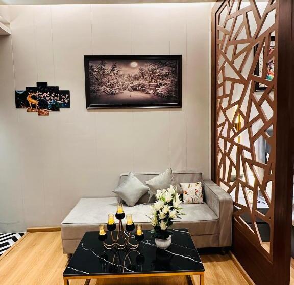 پانسیون Yourhomely Studio