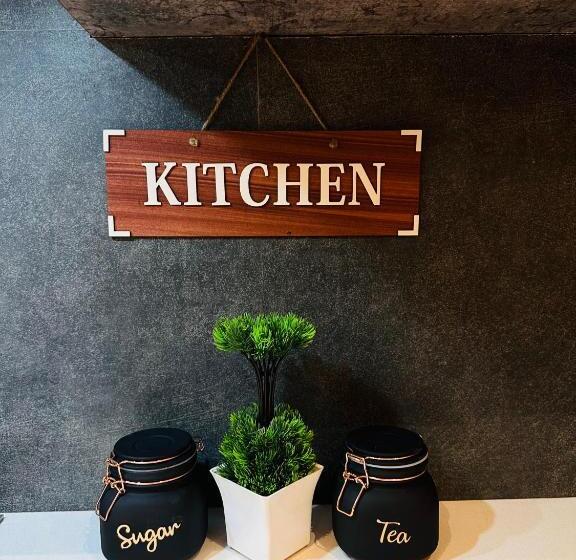 پانسیون Yourhomely Studio