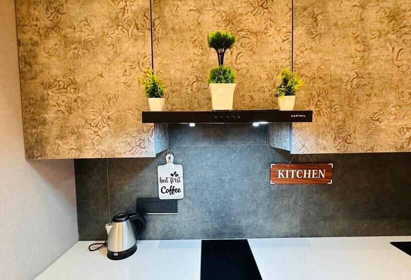 پانسیون Yourhomely Studio