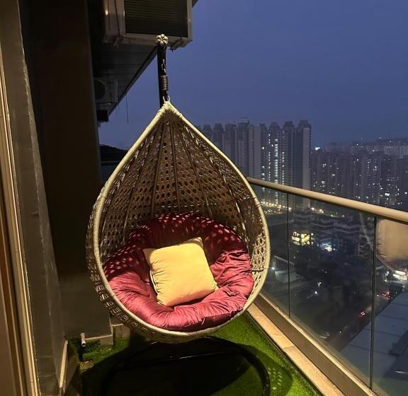 پانسیون Yourhomely Studio