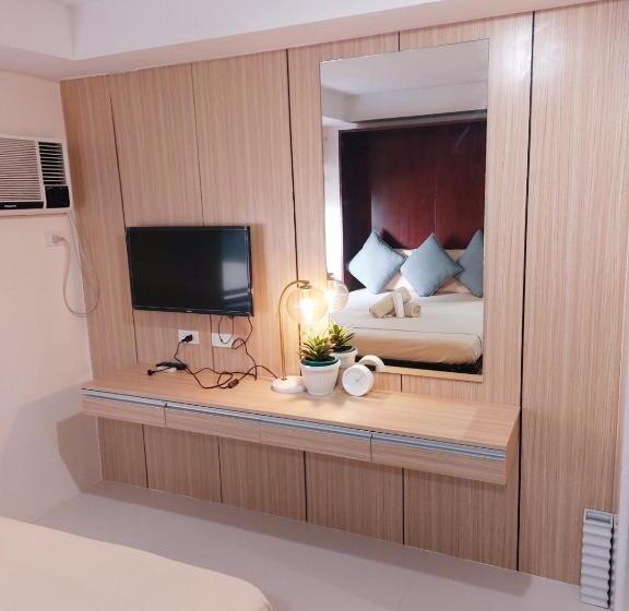 City View At The Persimmon Studios