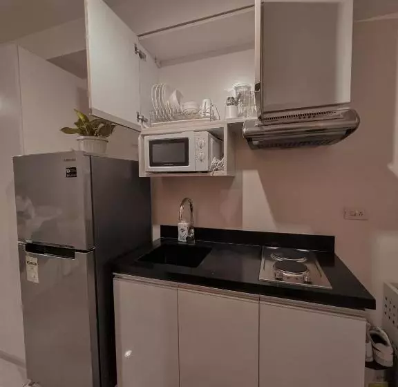 City View At The Persimmon Studios