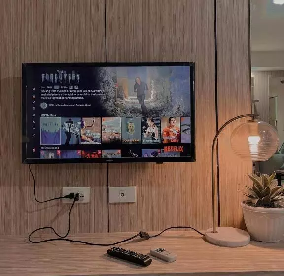 City View At The Persimmon Studios