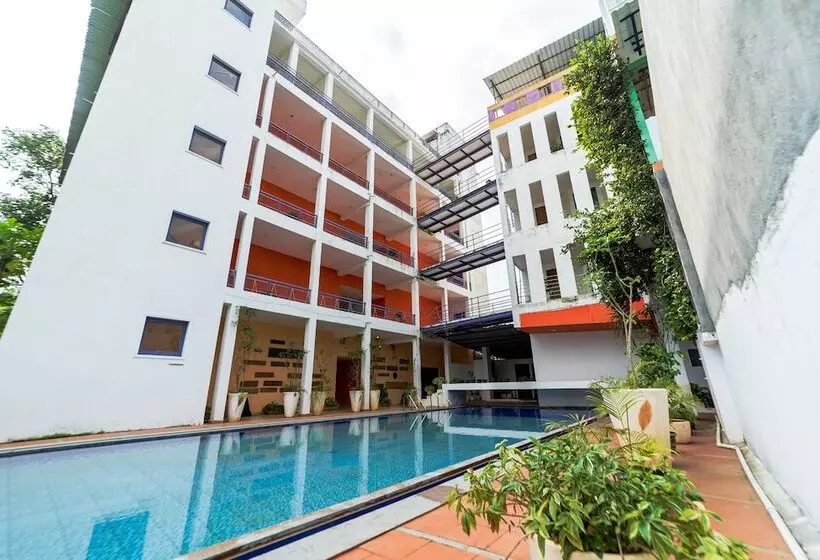 Starlite Hotels