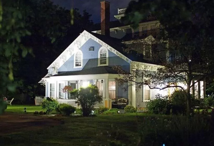 The Dawson House Bed & Breakfast