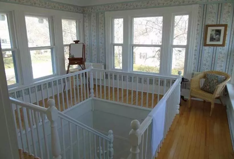 The Dawson House Bed & Breakfast