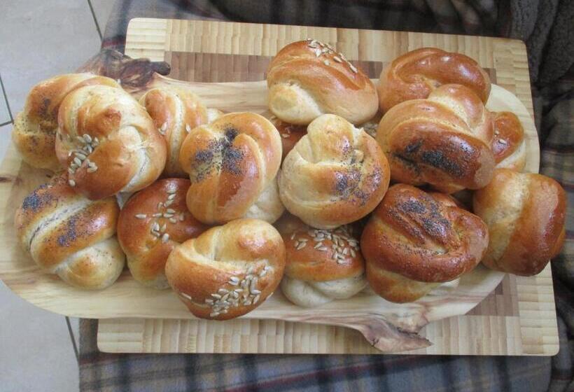 Tornácos Tanya Vendégház és Gasztroporta