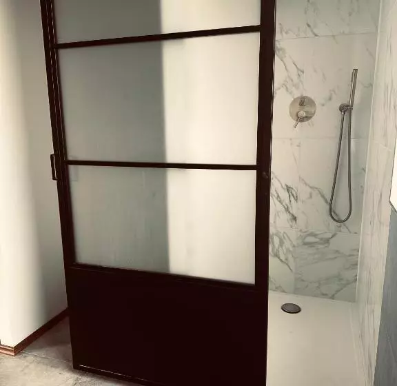 Aamiaismajoitus (B&B) Anina