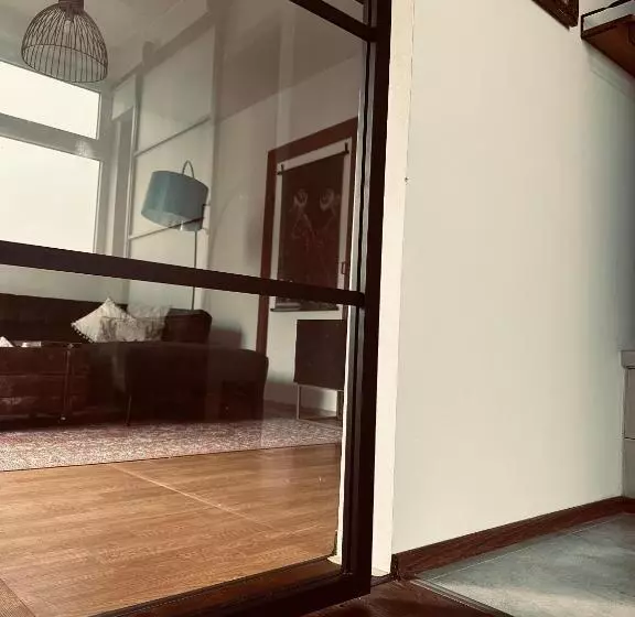 Aamiaismajoitus (B&B) Anina