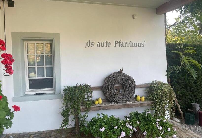 ベッドアンドブレックファースト Bed,beet&breakfast „ds Aute Pfarrhuus“