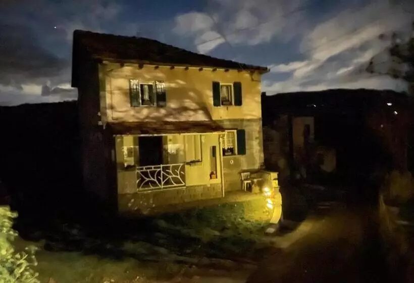 Aamiaismajoitus (B&B) Cà Di Lucca