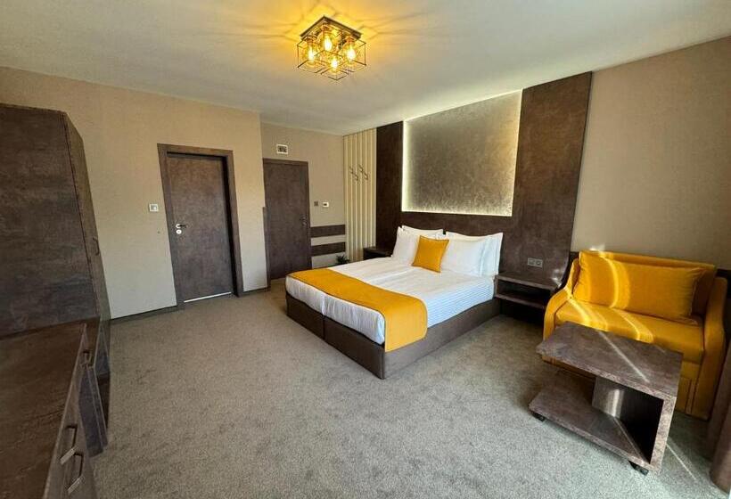 ホテル стоичковата къща гр. стрелча