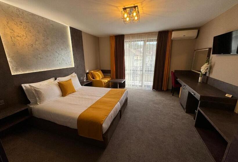 ホテル стоичковата къща гр. стрелча