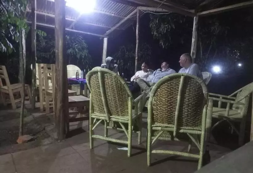 هتل Kibale Tented Camp