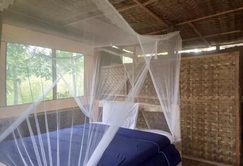 هتل Kibale Tented Camp