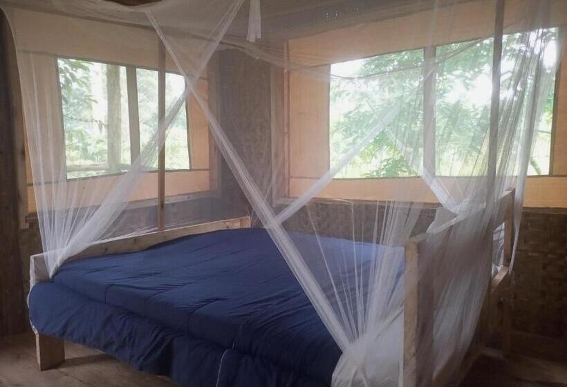 هتل Kibale Tented Camp