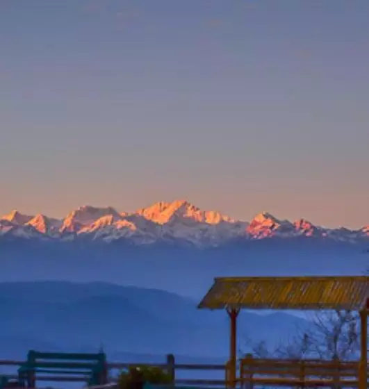 ホテル Shangri La Regency Darjeeling