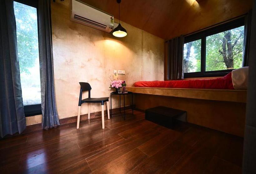 ホテル Tenpy Tiny Enchanting Tintin At Sheilma Farm, Ncr