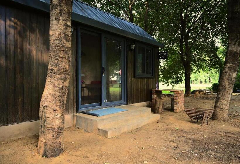 ホテル Tenpy Tiny Enchanting Tintin At Sheilma Farm, Ncr