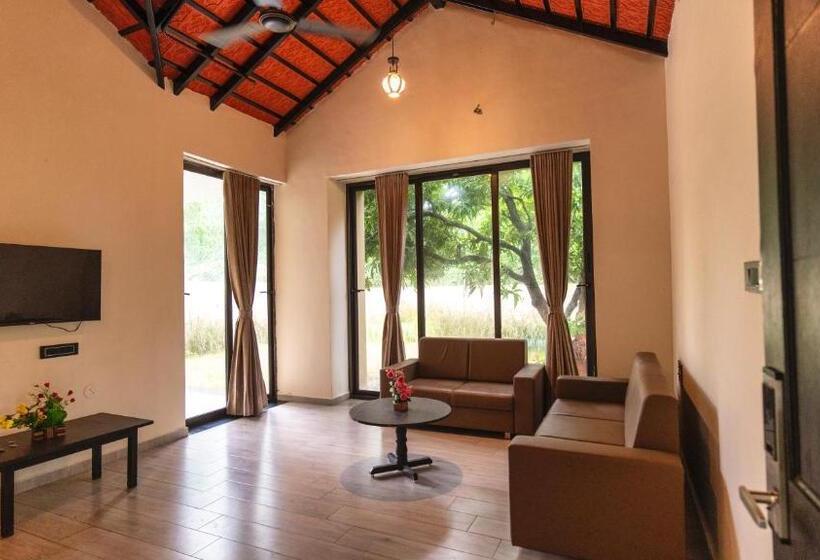 בית מלון כפרי The Premier Gir Resort