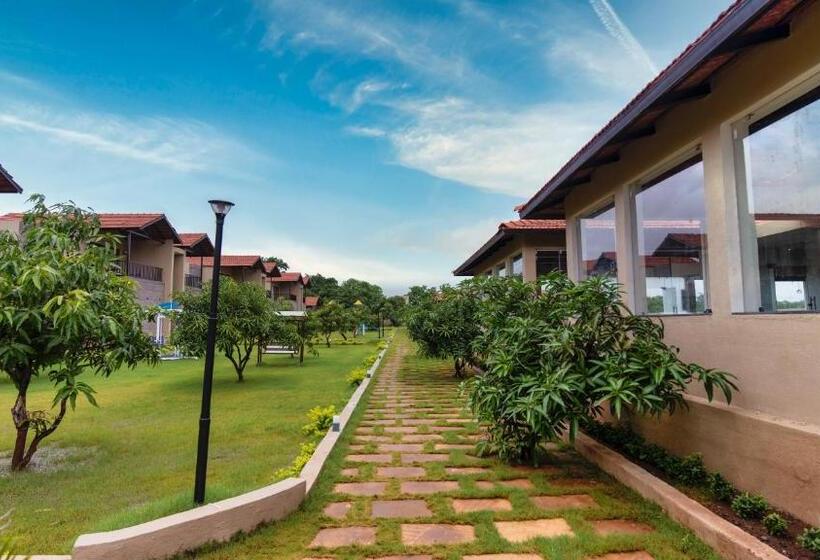 בית מלון כפרי The Premier Gir Resort