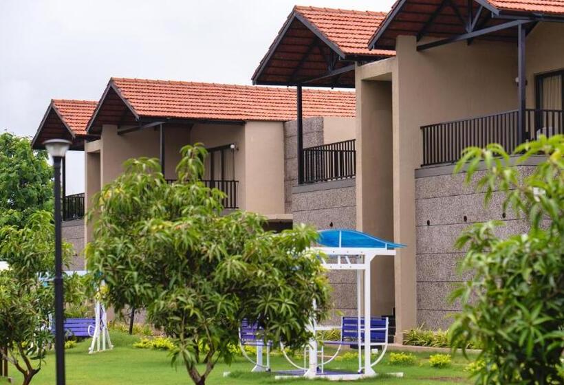 בית מלון כפרי The Premier Gir Resort