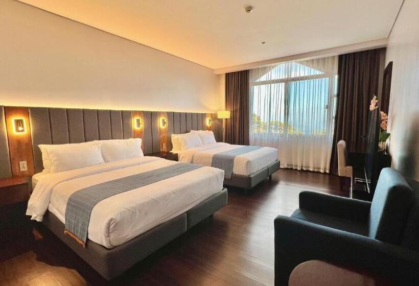 Mountain View Room At Forest Lodge Hotel, Camp John Hay Private Unit 549