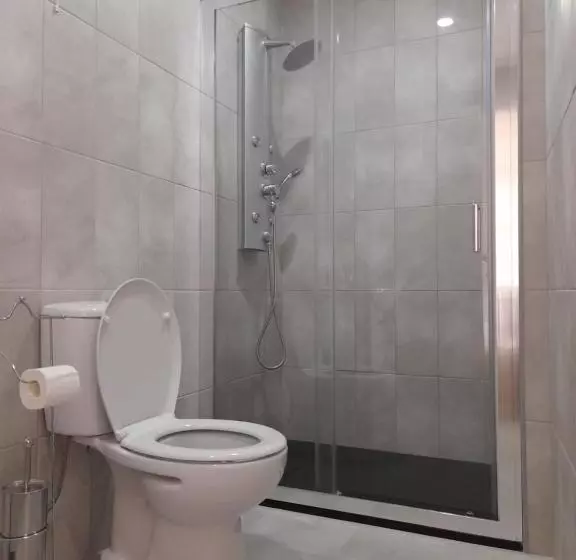 Majatalo Ninho Do Corvo