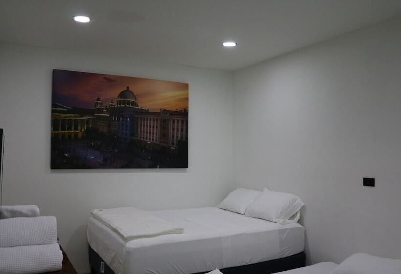 هاستل Casa Francisca