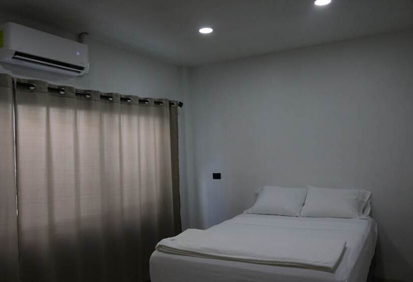 هاستل Casa Francisca