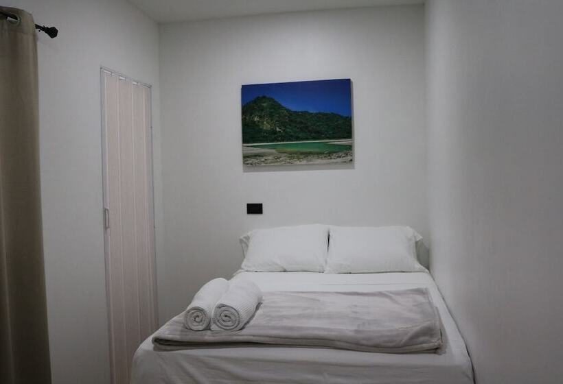 هاستل Casa Francisca