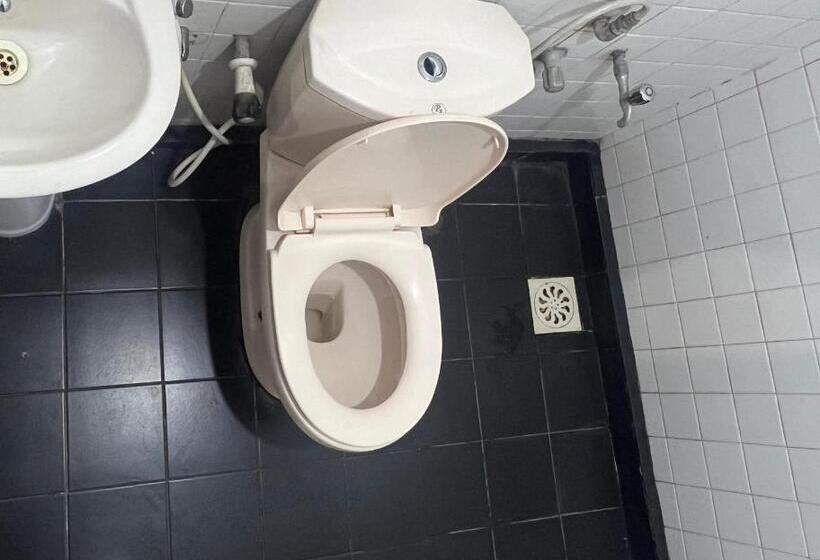 فندق صغير Feel Like Home Anuradhapura