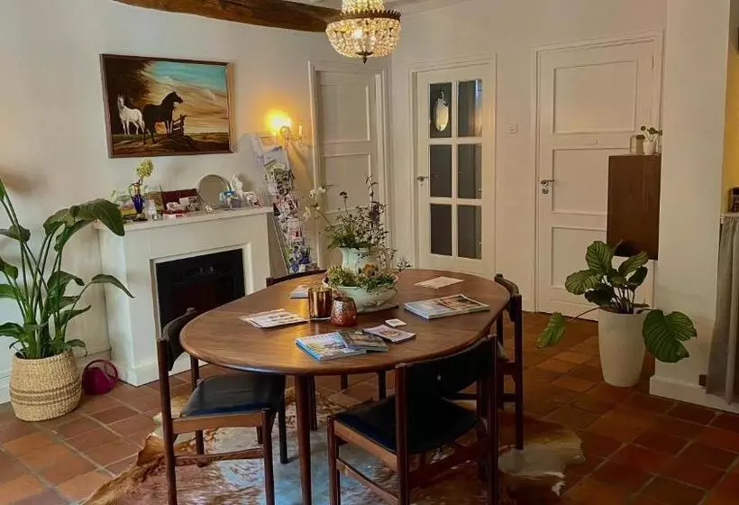 Aamiaismajoitus (B&B) Hoeve Bij Vosselen