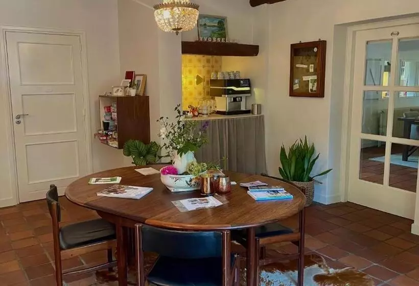 Aamiaismajoitus (B&B) Hoeve Bij Vosselen