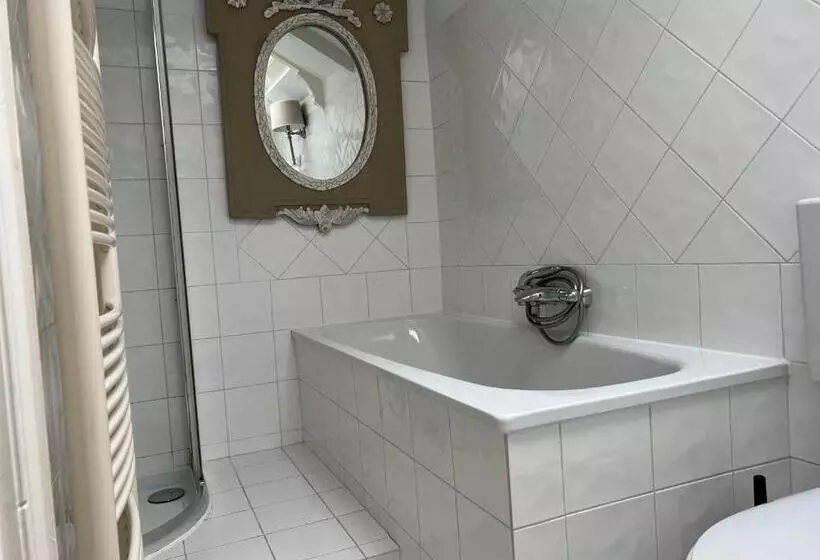 تختخواب و صبحانه Monumental House, Apartment In Center Haarlem