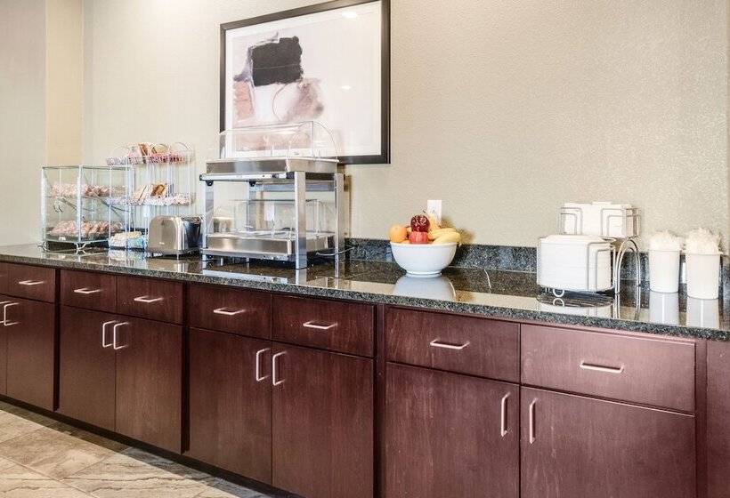 Cobblestone Hotel & Suites   Denmark