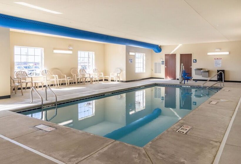 Cobblestone Hotel & Suites   Denmark