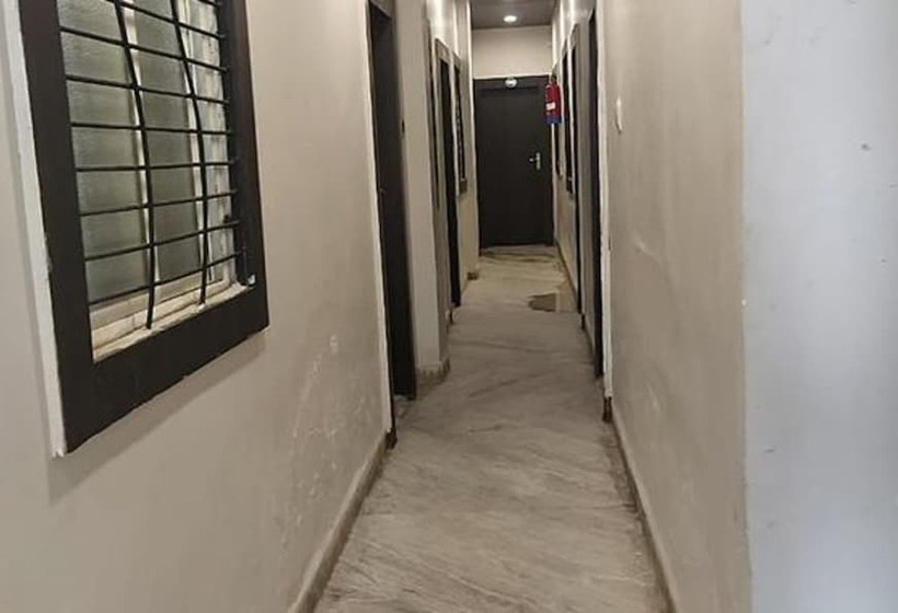 Fabhotel Shiva Grand