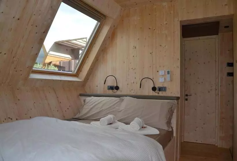 ホテル Glamping Alvearium Alturis
