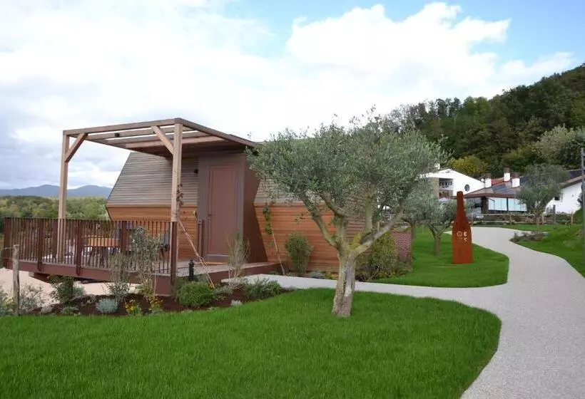 ホテル Glamping Alvearium Alturis
